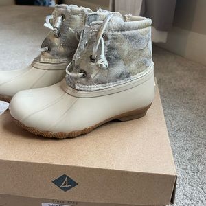 NIB toddler 9m Sperry duck boots